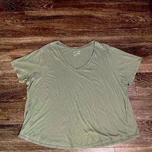Women’s v neck